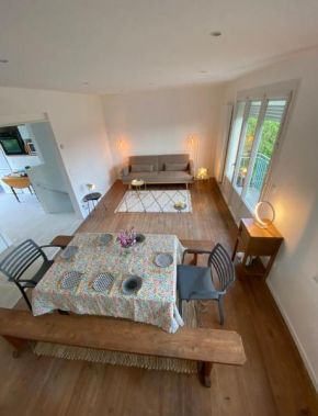 La maison bleue vacance et jardin, la mer à 550 m